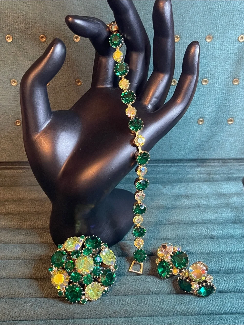 Weiss Emerald Green & Aurora Borealis Set (Earrings, Brooch, & Bracelet) - Picture 1 of 10